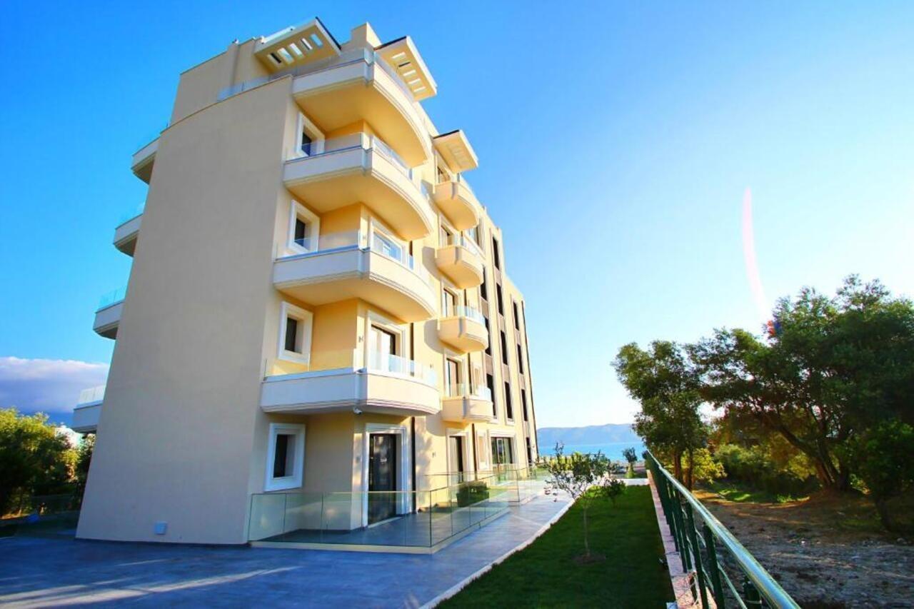 Radhimë A&G Hotel מראה חיצוני תמונה