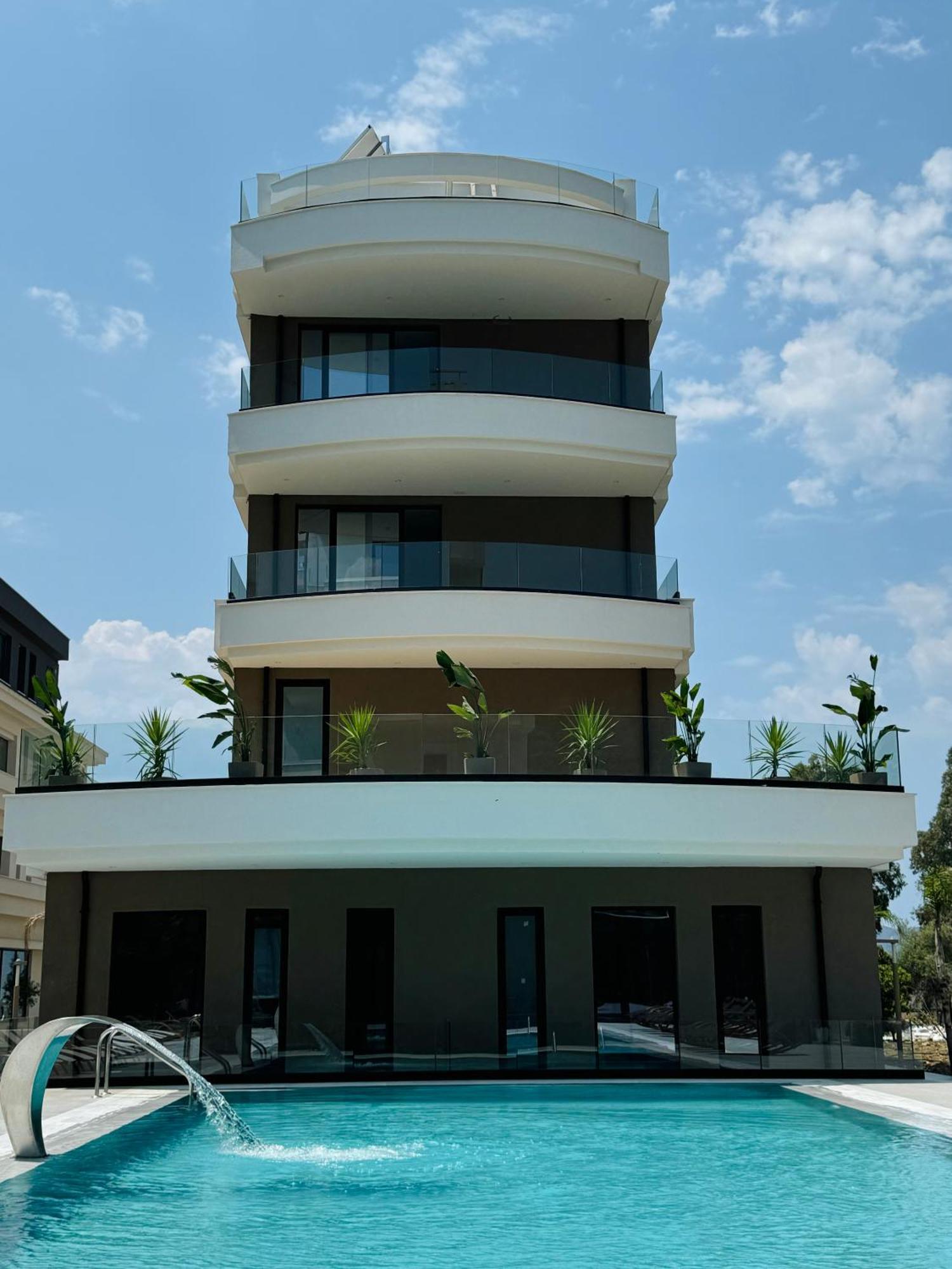 Radhimë A&G Hotel מראה חיצוני תמונה