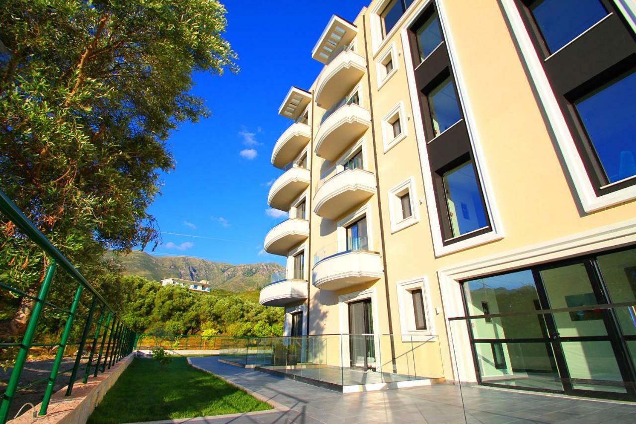 Radhimë A&G Hotel מראה חיצוני תמונה