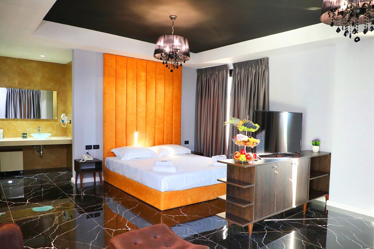 Radhimë A&G Hotel מראה חיצוני תמונה