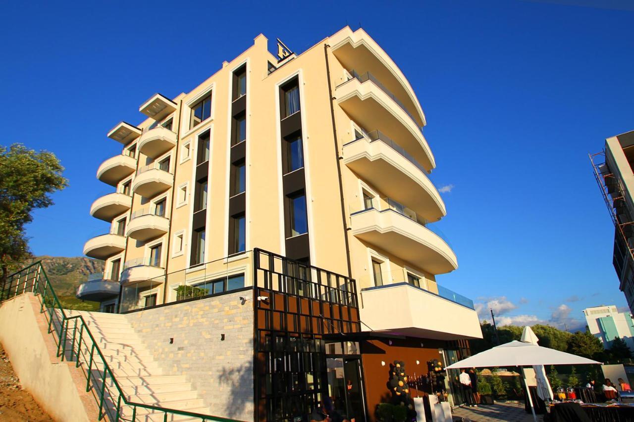 Radhimë A&G Hotel מראה חיצוני תמונה